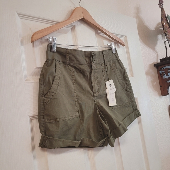 New Sanctuary Green High Rise Chino Shorts Size 24 Cotton Lightweight - Picture 2 of 5